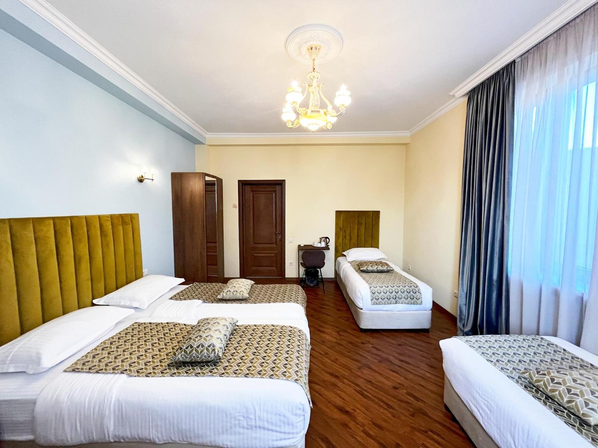 Phazisi Hotel Tbilisi Exterior foto